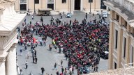 Moto - Galería: Ducati en procesión en Roma y otras ciudades por 'WeRideAsOne'