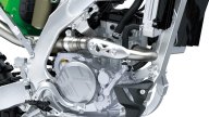 Moto - Noticias: Kawasaki KX250 MY2023: más potencia para la "pequeña" cross